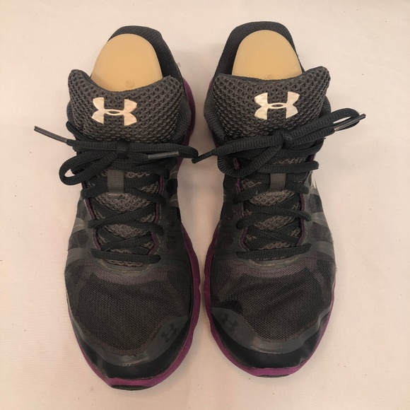 Under Armour Shoes - Under Armour Size 8.5 Gray/Pink Sneakers - A1390